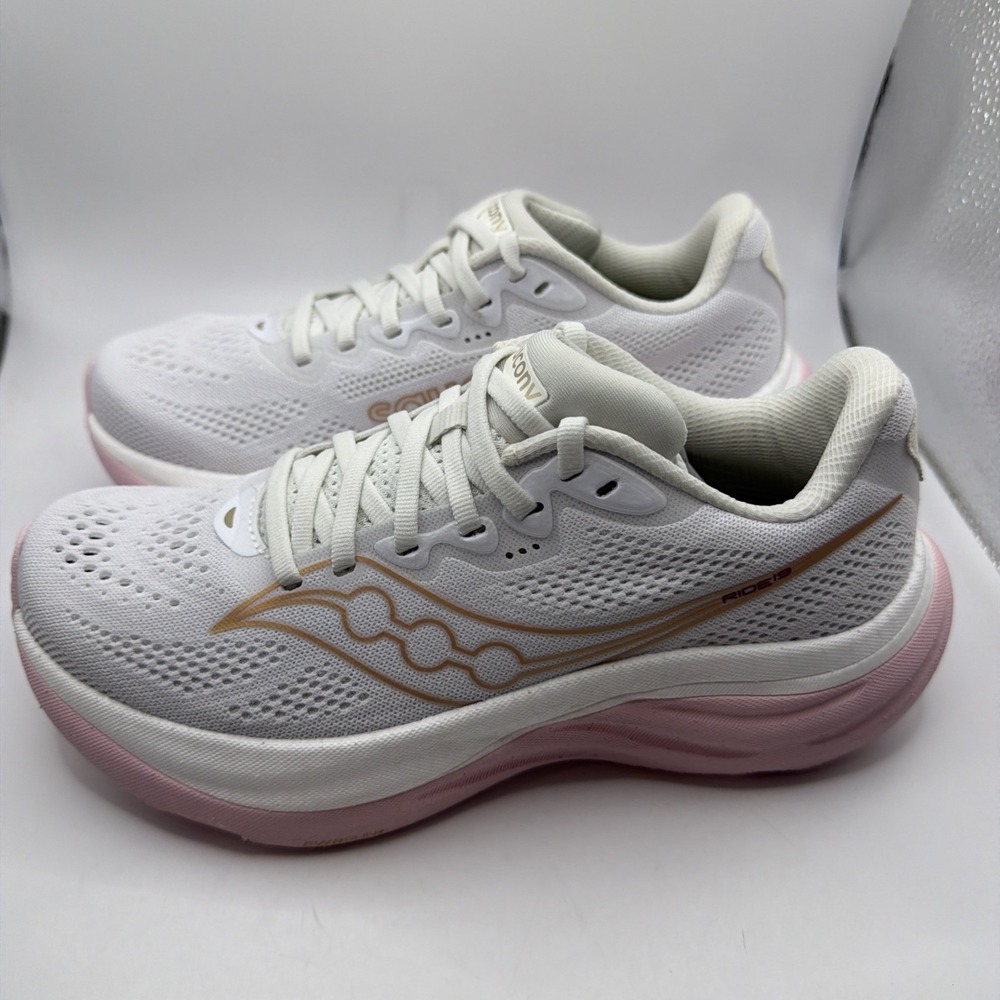 Saucony Ride 19 Women's  Running Shoes White/Silk  Size 6.5 New